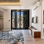 The Signature 410:Central Modern Aprt With Parking