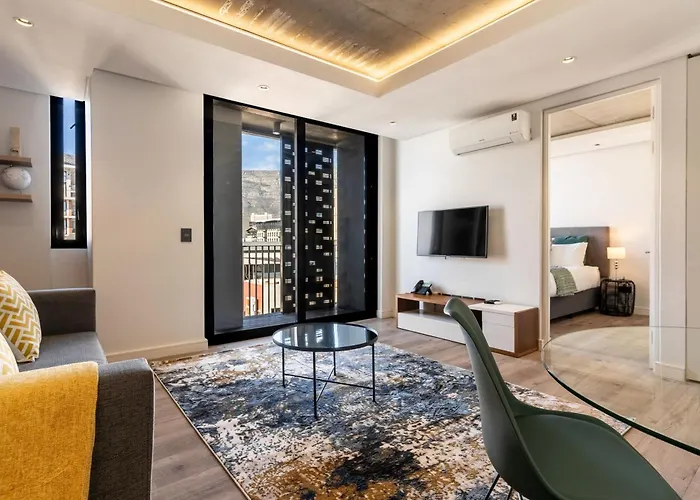 The Signature 410:Central Modern Aprt With Parking